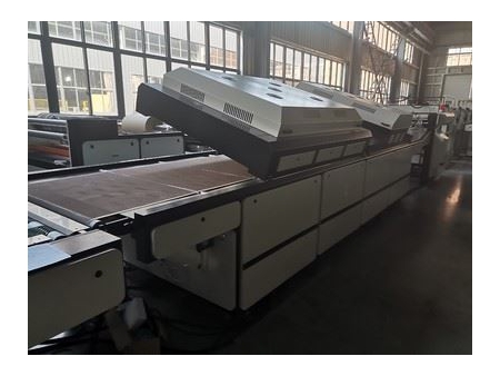 ماكينة الطباعة الآلية بتقنية الأشعة فوق البنفسجية UV للورق السميك، SA-1200 				   Automatic Thick Paper UV Varnishing Machine