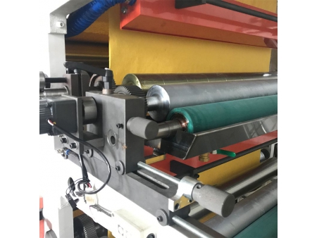 ماكينة طباعة فلكسو بأربعة/ ستة ألوان 4/6 Color Flexographic Printing Machine