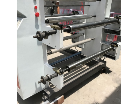 ماكينة طباعة فلكسو بأربعة/ ستة ألوان ذات سرعة عالية High Speed 4/6 Color Flexographic Printing Machine