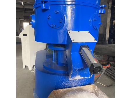 ماكينة إعادة تدوير وطحن وخلط نفايات البلاستيك  Plastic Grinding Milling Granulator