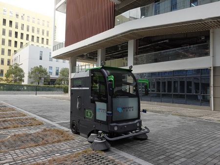 مركبة كنس الشوارع ذاتية القيادة Autonomous Street Sweeper