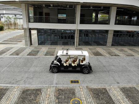 مركبات نقل الركاب الكهربائية ذاتية القيادة Autonomous Shuttle Vehicle