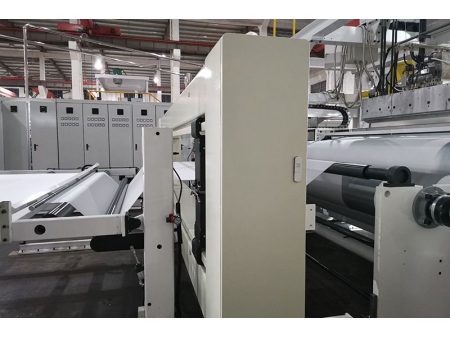 خط بثق رولات فيلم الخلايا الشمسية EVA/POE EVA/POE Solar Film Extrusion Line