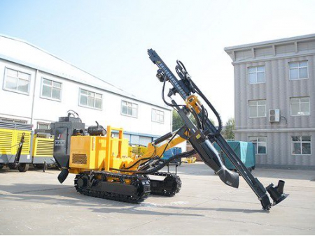 حفار هيدروليكي مجنزر/ جهاز الحفر الهيدروليكي المجنزر، سلسلة JK590BC Crawler Mounted Hydraulic DTH Drilling Rig