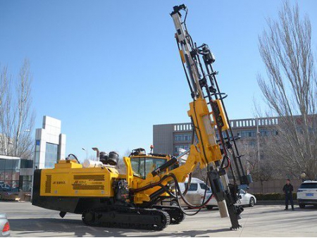 جهاز الحفر الهيدروليكي المجنزر المدمج/ حفار هيدروليكي على جنزير، سلسلة JK820-2 Integrated Hydraulic Crawler Mounted DTH Drilling Rig