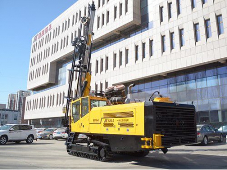 جهاز الحفر الهيدروليكي المجنزر المدمج/ حفار هيدروليكي على جنزير، سلسلة JK820-2 Integrated Hydraulic Crawler Mounted DTH Drilling Rig