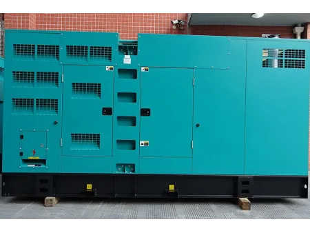 مولد كهرباء ديزل بمحرك صيني نوع SDEC (القدرة: من 360 إلى 500 كيلووات) 360-500kW Diesel Generator Set