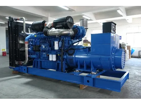 مولد كهرباء ديزل بمحرك صيني نوع يوشاي (القدرة: من 700 إلى 1000 كيلووات) 700kW-1000kW Diesel Generator Set