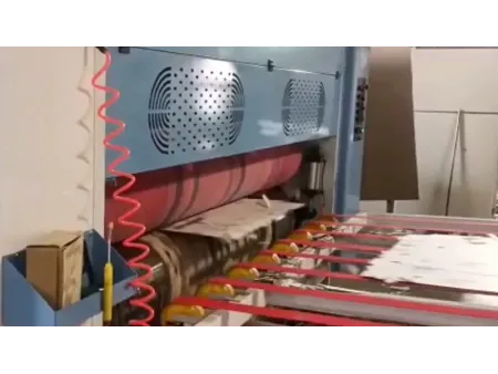 خط إنتاج صناديق كرتونية آلي (طباعة فلكسو، تحزيز، قطع بالقوالب) Auto Flexo Printer Slotter Die Cutter Stacker