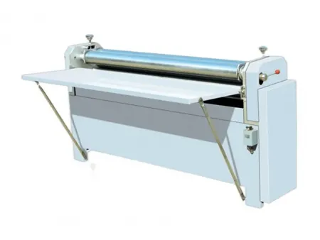 ماكينة لصق ألواح الكرتون المضلع Corrugated Sheet Pasting Machine