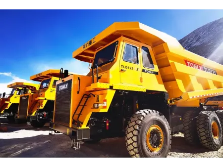 شاحنات نقل الأتربة / معدات تعدين شاحنات قلابة ديزل للمحاجر Diesel Mining Dump Truck