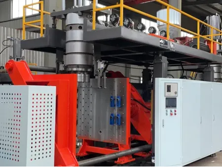 ماكينة قولبة النفخ بطريقة البثق لبراميل المواد الكيميائية Chemical Drum Extrusion Blow Moulding Machine