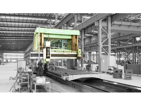 ماكينات ثني الألواح المعدنية (مكابس ثني الصاج) Press Brake
