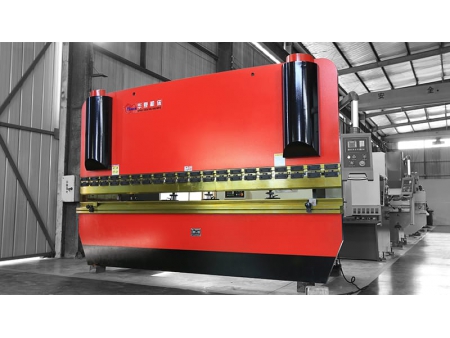 ماكينات ثني الألواح المعدنية (مكابس ثني الصاج) Press Brake
