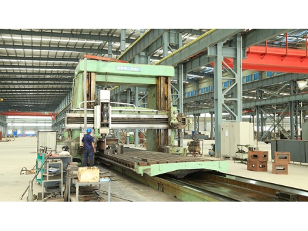 ماكينات ثني الألواح المعدنية (مكابس ثني الصاج) Press Brake