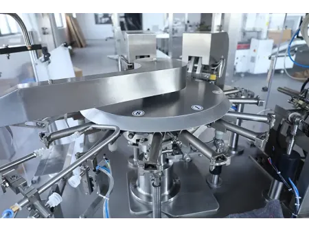 آلة تعبئة الحبيبيات في أكياس جاهزة Granule Packaging Machine