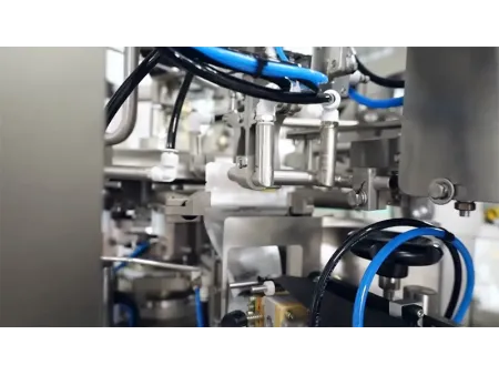 آلة تعبئة السوائل في أكياس جاهزة Liquid Packaging Machine