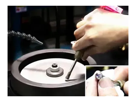 آلة تشكيل وصقل الأحجار الكريمة  (مع منصة رفع بنظام التحكم الرقمي CNC )