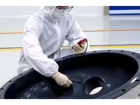 (لمقاومة التآكل وحماية الأسطح في البيئات القاسية) Fluoropolymer Coating