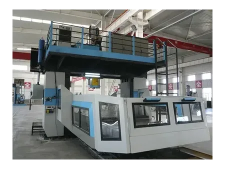 ماكينة حفر وتفريز CNC جسرية، هيكل جسري ثابت وطاولة متحركة