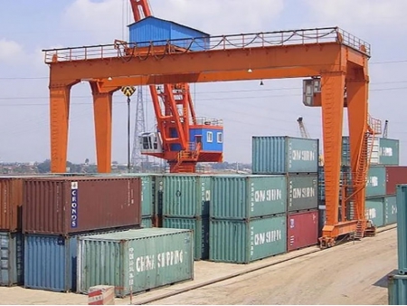 رافعة جسرية لمناولة الحاويات Container Gantry Crane