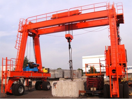 رافعة جسرية ذات عارضة مزدوجة Double Girder Gantry Crane