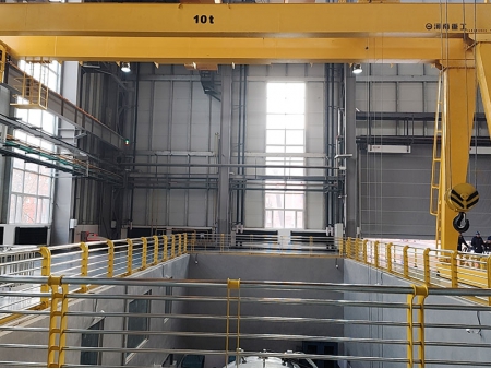 رافعة شبه جسرية (نصف قنطرية) Semi Gantry Crane