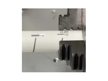 ماكينة وسم ليزر الأشعة فوق البنفسجية بتصميم مكتبي مدمج (تصميم طاولة عمل مكتبية)