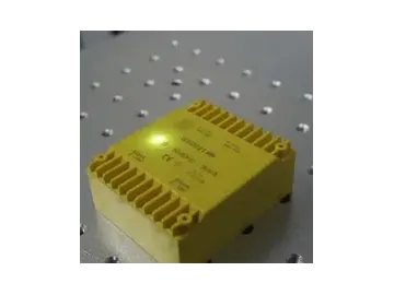 ماكينة وسم بليزر أشعة فوق بنفسجية مغلقة بالكامل