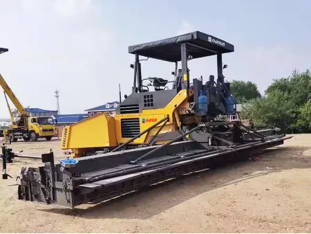 GYA6000  ماكينة رصف الأسفلت مجنزرة (راصفة اسفلت، فارشة اسفلت)