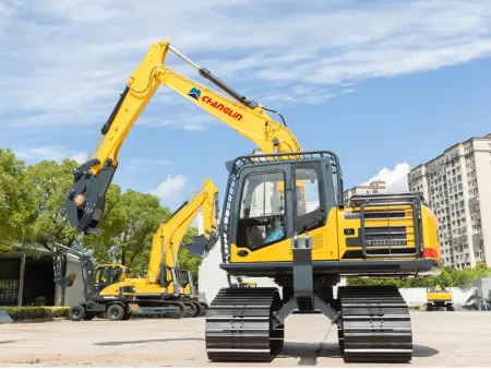 ZG135CF  حفار مجنزر لتحميل الأخشاب (عالي الكفاءة لعمليات الغابات وسحب ورصّ الأخشاب)