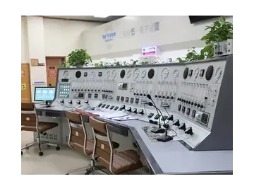 غرفة علاج بالأكسجين عالي الضغط متعددة المقاعد – تصميم أسطواني على شكل الحرف أوميغا (Ω)