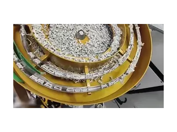 نظام فحص ذكي لِقِطَع البلاستيك – دقة عالية بأحدث تقنيات الرؤية الصناعية Plastic Parts Vision Inspection Machine