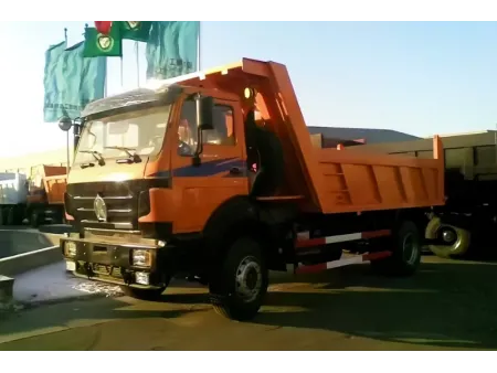 شاحنة قلابة  4×2