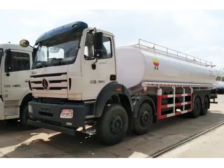 شاحنة صهريج نقل الوقود  8×4