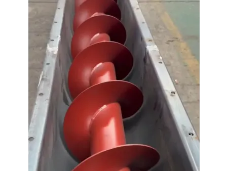 الناقل الحلزوني/ الناقل اللولبي (نقل مغلق وآمن للمواد السائبة) Screw Conveyor