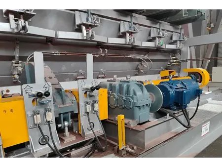 نظام تغذية فرن الصهر بالمواد الخام (التغذية بشكل دفعات)  Batch Charger (Glass Furnace Feeder)