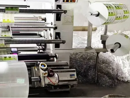 أغلفة شرنك سليف لتغليف المشروبات الكحولية (فيلم شرنك سليف/ غلاف الشرنك الحراري) Shrink Sleeves for Alcoholic Beverages