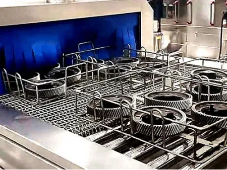 جهاز غسيل نفقي للتروس/ غسالة نفقية للتروس (لتنظيف التروس من الزيوت والرواسب الدقيقة بعد التشغيل) Tunnel Washer for Gears