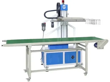 ماكينة التجميع الروبوتية