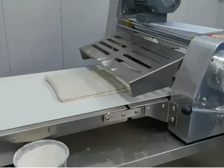 فرادة عجين توضع على الطاولة Tabletop Pastry Sheeter