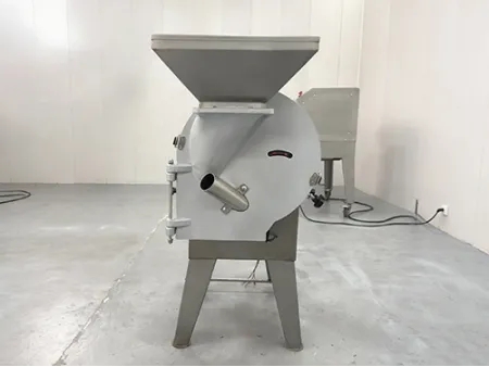 ماكينة تقطيع خضروات متعددة المهام Multifunctional Vegetable Cutting Machine