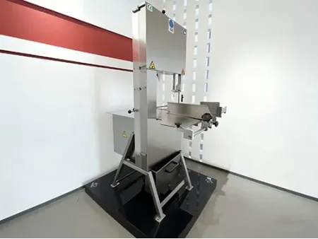 منشار تقطيع لحوم بقاعدة أرضية Floor-Standing Bone Saw