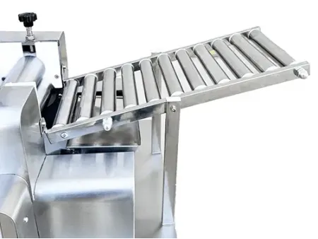 ماكينة صنع السمبوسة الآلية (نوع تغليف العجين) Automatic Dumpling Making Machine