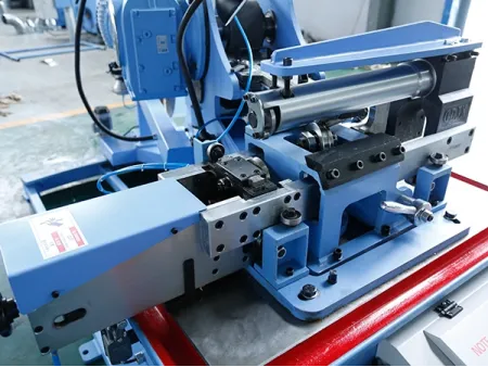 ماكينة تصنيع مجاري هواء حلزونية