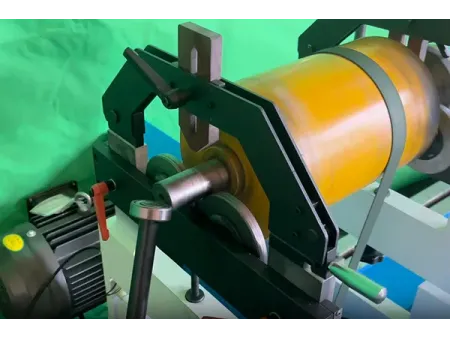 ماكينة موازنة بنظام محامل ثابتة (مع نظام نقل الحركة بالسير)