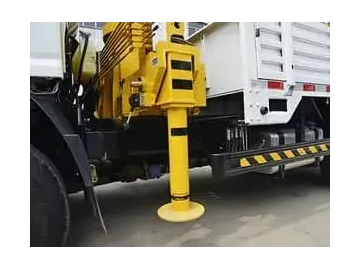 رافعة مثبتة على شاحنة Foton Truck-Mounted Crane (Foton Truck)