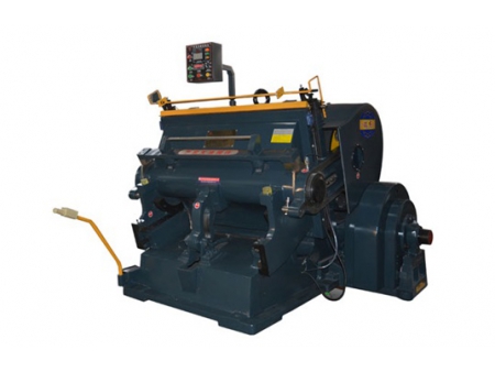 ماكينة تقطيع وتجعيد الكرتون بأسطمبات التكسير