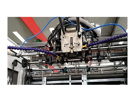 ماكينة تصفيح فلوت الكرتون آلية Automatic Flute Laminating Machine