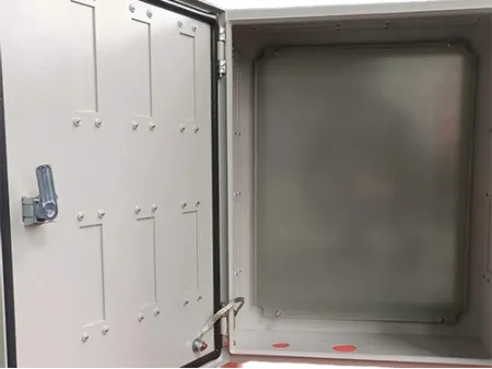 حاوية (صندوق/ كابينة) لوحة التحكم الكهربائية، تُثبت على الجدار، سلسلة CBAE Wall-Mounted Enclosure